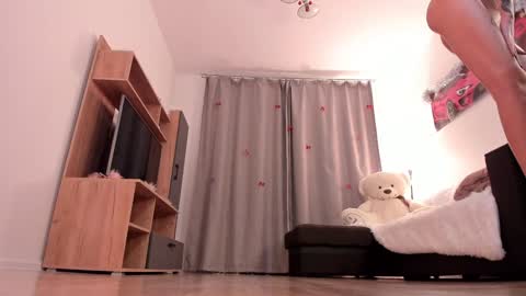 Snapshot of sweet_princess_ashley chatting on 12/29/24, 09:52 Ashley online show from 12/29/24, 09:52