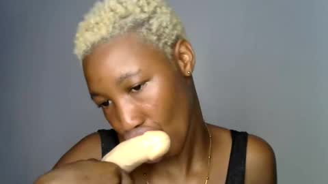 sweet girl online show from 06/06/26, 05:17