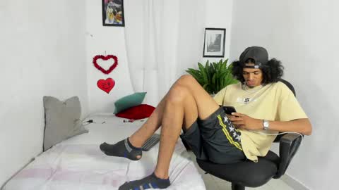 sweet_rose72 online show from 05/15/26, 11:56