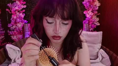 Roxanee online show from 12/14/25, 04:40