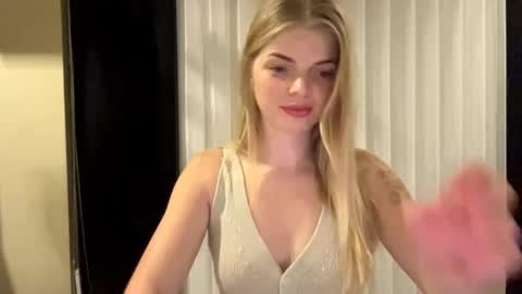 Mira online show from 09/25/25, 08:45