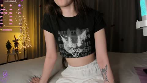 Snapshot of sweet_sonechka chatting on 02/01/25, 12:29 sweet_sonechka online show from 02/01/25, 12:29