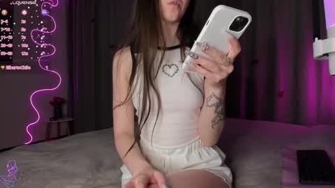 Snapshot of sweet_sonechka chatting on 02/16/25, 09:16 sweet_sonechka online show from 02/16/25, 09:16