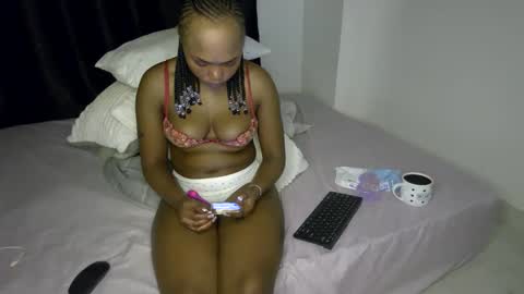 Nina online show from 04/01/26, 07:22