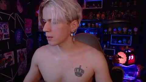 Snapshot of sweet_steve chatting on 12/02/24, 02:42 Matt online show from 12/02/24, 02:42