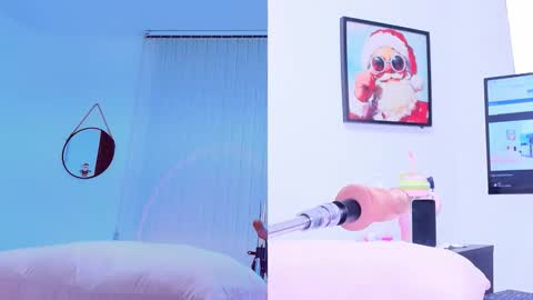 Snapshot of sweet_susie_ chatting on 12/03/25, 09:35 SUSIE online show from 12/03/25, 09:35