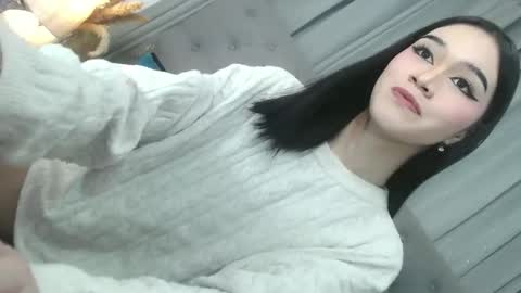 sweet_tatiana28 online show from 05/17/26, 04:36