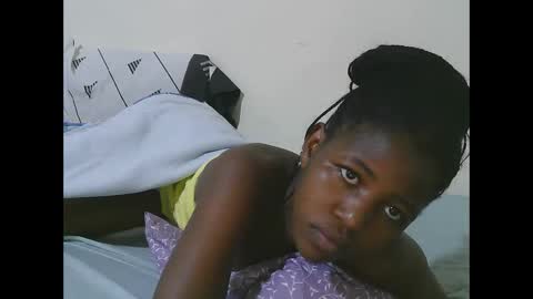 Tatty online show from 10/19/25, 04:35