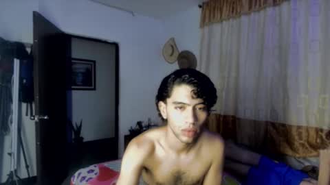 Snapshot of sweet_tippot chatting on 12/31/24, 06:05 Tippot and Germaine online show from 12/31/24, 06:05