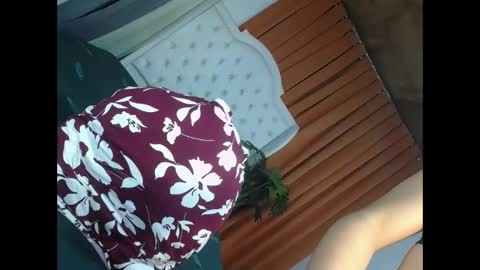 sweet_trexie online show from 04/08/26, 01:49