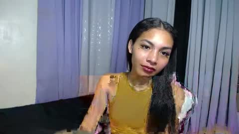 Snapshot of sweet_trishaxx chatting on 02/17/25, 03:09 Trisha online show from 02/17/25, 03:09