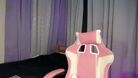 Snapshot of sweet_trishaxx chatting on 02/20/25, 08:58 Trisha online show from 02/20/25, 08:58