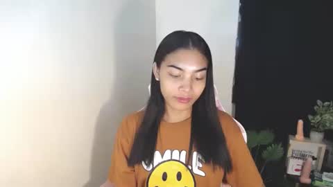 Snapshot of sweet_trishaxx chatting on 11/02/25, 02:52 Trisha online show from 11/02/25, 02:52