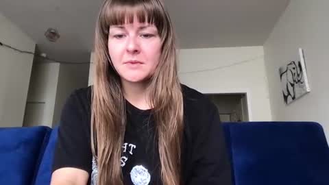Snapshot of sweet_truffle chatting on 06/27/26, 04:56 Heidi Brenner - Please check bio for schedule FAQ online show from 06/27/26, 04:56