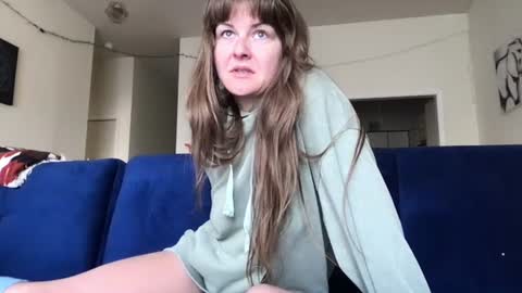 Snapshot of sweet_truffle chatting on 07/03/26, 12:11 Heidi Brenner - Please check bio for schedule FAQ online show from 07/03/26, 12:11