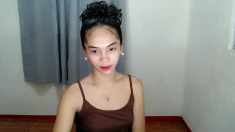 sweet_tyla online show from 02/18/25, 05:21