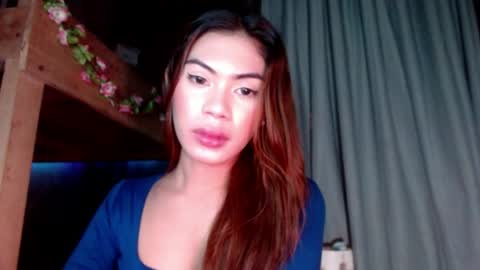 sweet_vell online show from 05/22/26, 04:34
