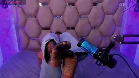 sweet_venus4 online show from 03/03/25, 02:15