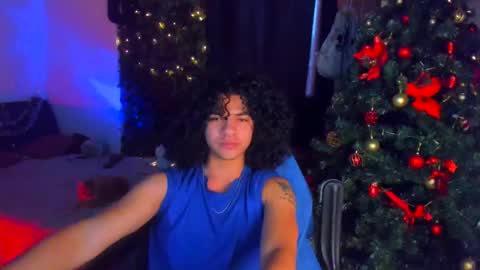 Steven independent model online show from 12/21/25, 12:23