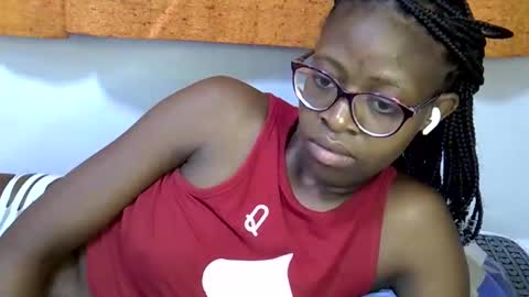 sweet_zarah online show from 03/08/26, 02:04