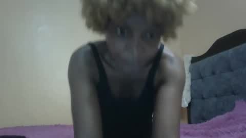 Snapshot of sweet_zella chatting on 04/24/26, 12:07 zellate online show from 04/24/26, 12:07