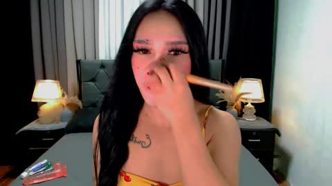 bea takashi  online show from 05/22/26, 09:04