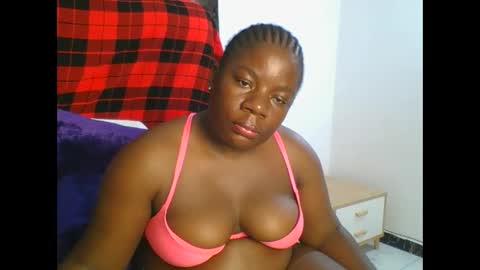 Snapshot of sweetafricangal chatting on 01/12/25, 05:22 NASHA online show from 01/12/25, 05:22
