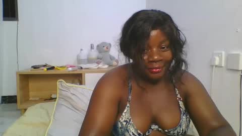 Snapshot of sweetafricangal chatting on 01/19/25, 08:30 NASHA online show from 01/19/25, 08:30