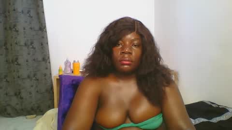 Snapshot of sweetafricangal chatting on 01/20/25, 04:10 NASHA online show from 01/20/25, 04:10