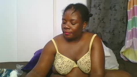 Snapshot of sweetafricangal chatting on 01/26/25, 10:13 NASHA online show from 01/26/25, 10:13