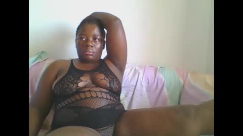 Snapshot of sweetafricangal chatting on 02/12/25, 11:51 NASHA online show from 02/12/25, 11:51