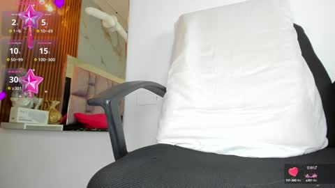 Andrea Cheryl GiLandreagil80 In Instagram online show from 01/17/25, 03:53