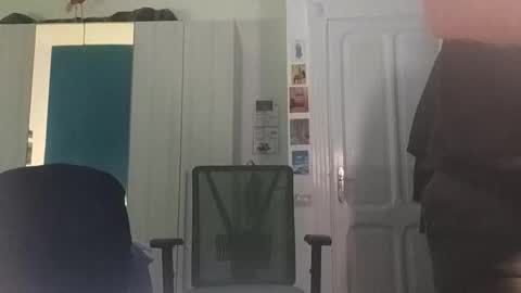 sweetandstrongjoy online show from 10/29/25, 01:52