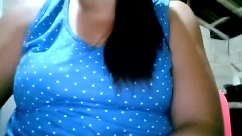 Snapshot of sweetasian143 chatting on 12/05/25, 10:13 Jessa online show from 12/05/25, 10:13