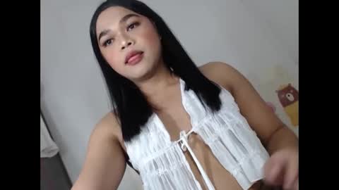 Leith Madrigal online show from 09/12/25, 03:34