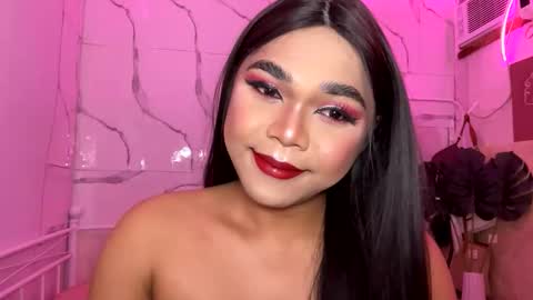 Leith Madrigal online show from 11/08/25, 05:56