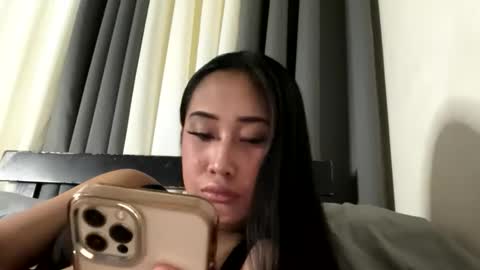 Snapshot of sweetasianzoey chatting on 02/26/26, 09:36 Zoey Cox online show from 02/26/26, 09:36