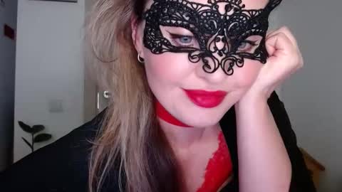 Diana online show from 12/28/24, 01:08