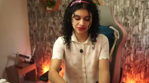 Salom independent model online show from 05/20/26, 07:31