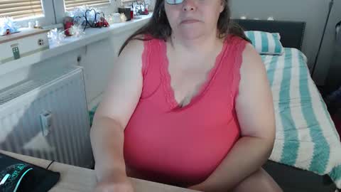 Sweetboobs85h online show from 11/16/25, 09:48