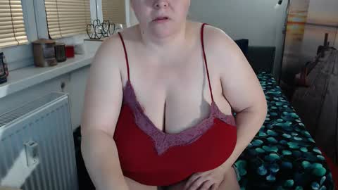 Sweetboobs85h online show from 12/23/25, 06:44