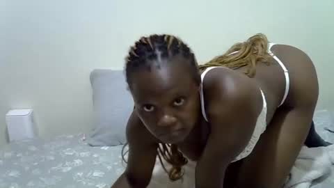 sweetbooty05 online show from 04/05/26, 07:22