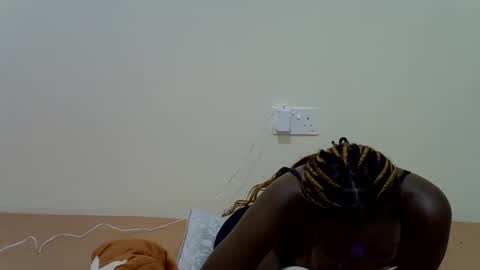 sweetbooty05 online show from 04/14/26, 12:27