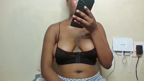 sweetbutterfly99 online show from 02/23/26, 01:25