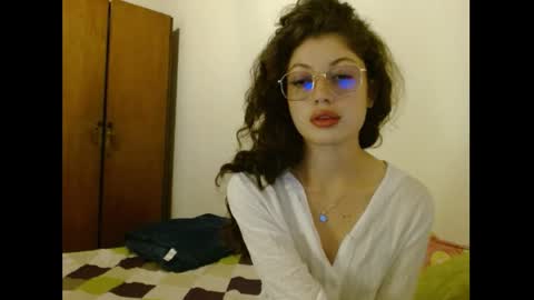 sweetcalm_ online show from 04/04/26, 04:44