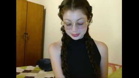 sweetcalm_ online show from 04/25/26, 03:20