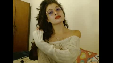 sweetcalm_ online show from 05/10/26, 06:29