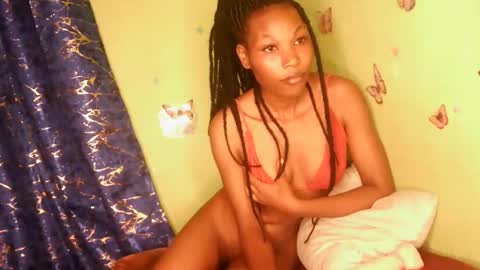 Snapshot of sweetcandy910 chatting on 03/02/26, 07:10 sweetcandy910 online show from 03/02/26, 07:10