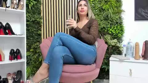 Cherry online show from 01/18/26, 07:01