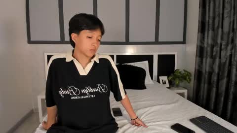 Eva Short hair girl  - Victoria Long red hair online show from 10/08/25, 11:24